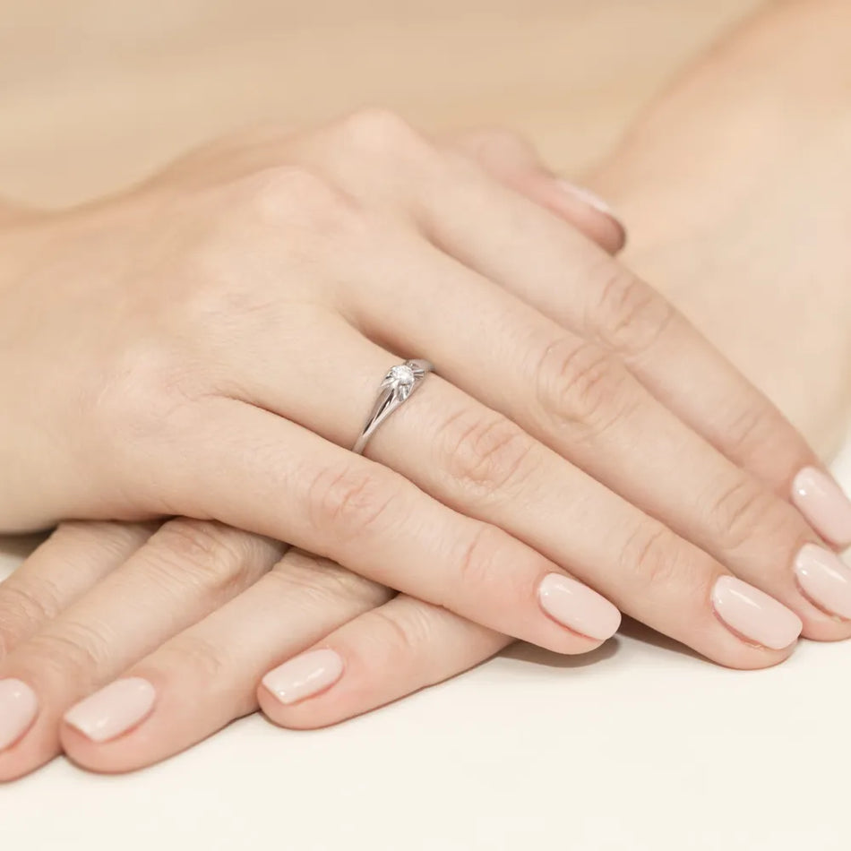 zlatý-prsteň-s-diamantom-0-10ct-w0331-diw-01