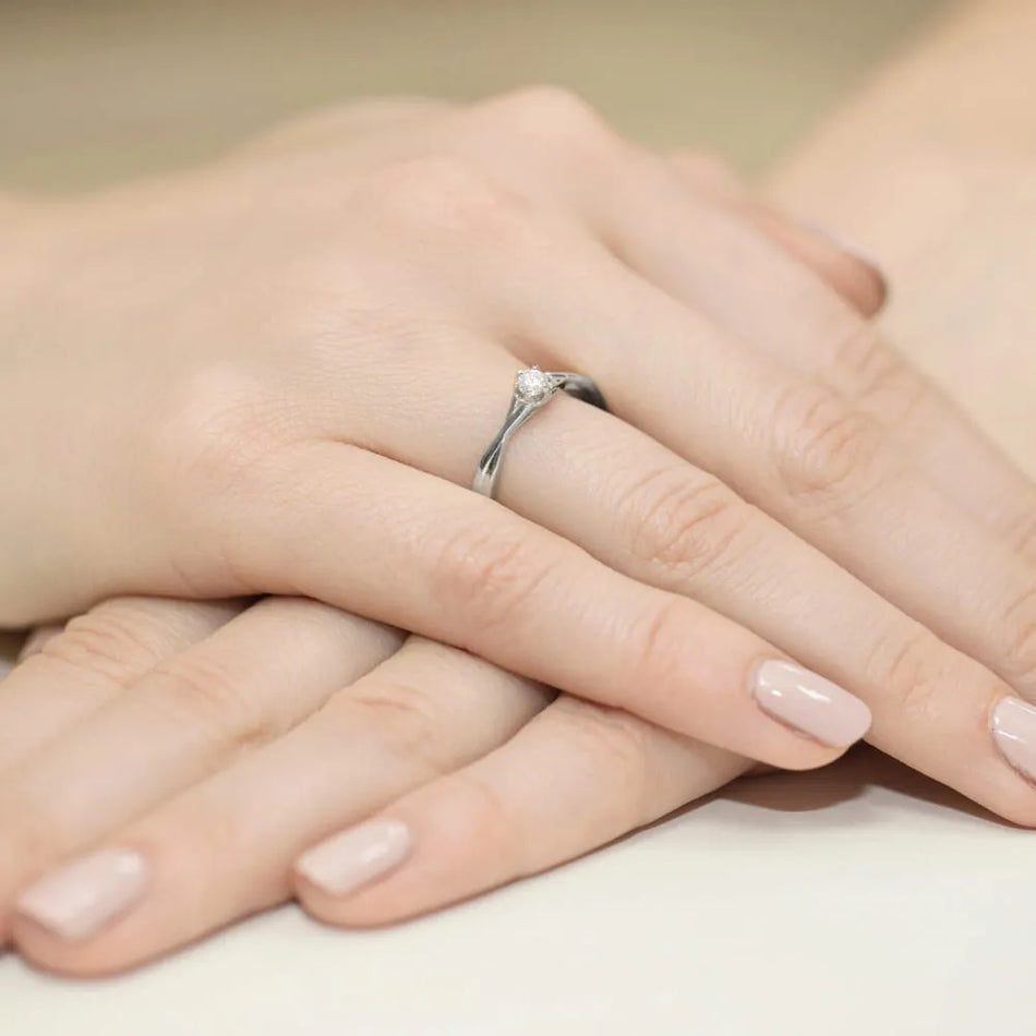 zlatý-prsteň-s-diamantom-0-12ct-w0340-diw-02