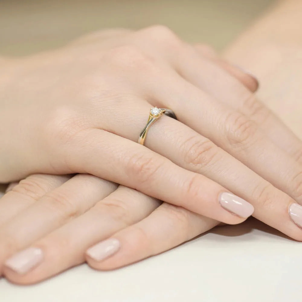 zlatý-prsteň-s-diamantom-0-12ct-w0340-diw-02