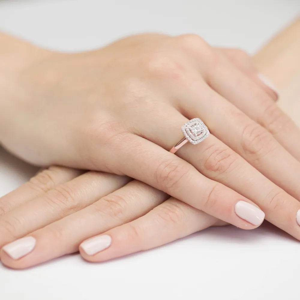 gold-ring-with-0-30ct-and-0-20ct-diamonds-w0345-diw-01