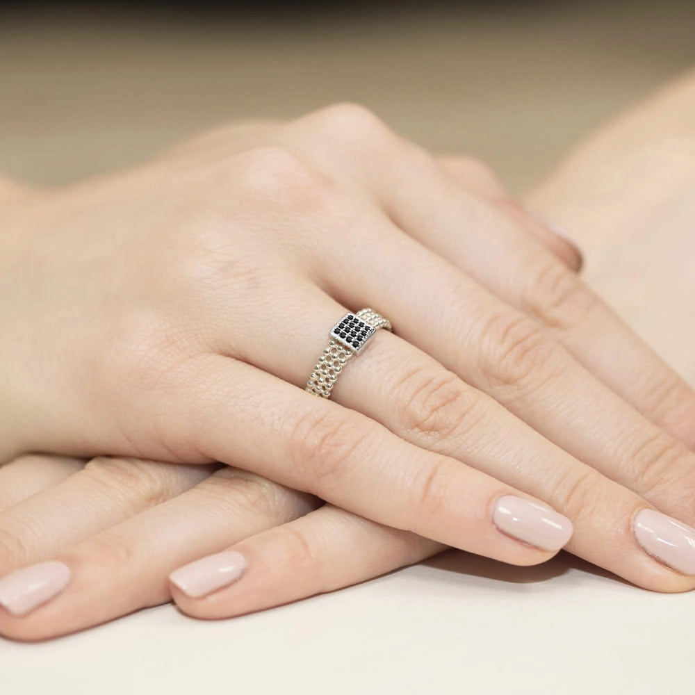 zlatý-prsteň-s-0,08ct-čiernymi-diamantmi-w0353-dib-01