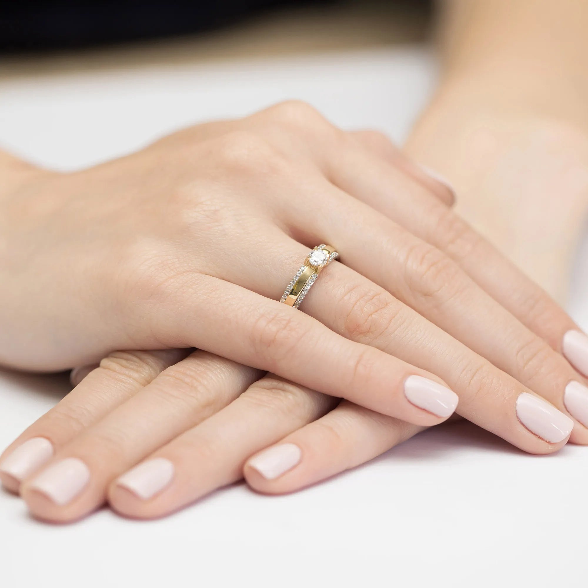 gold-ring-with-0-25ct-and-0-20ct-lab-diamonds-w0356-ldw-01