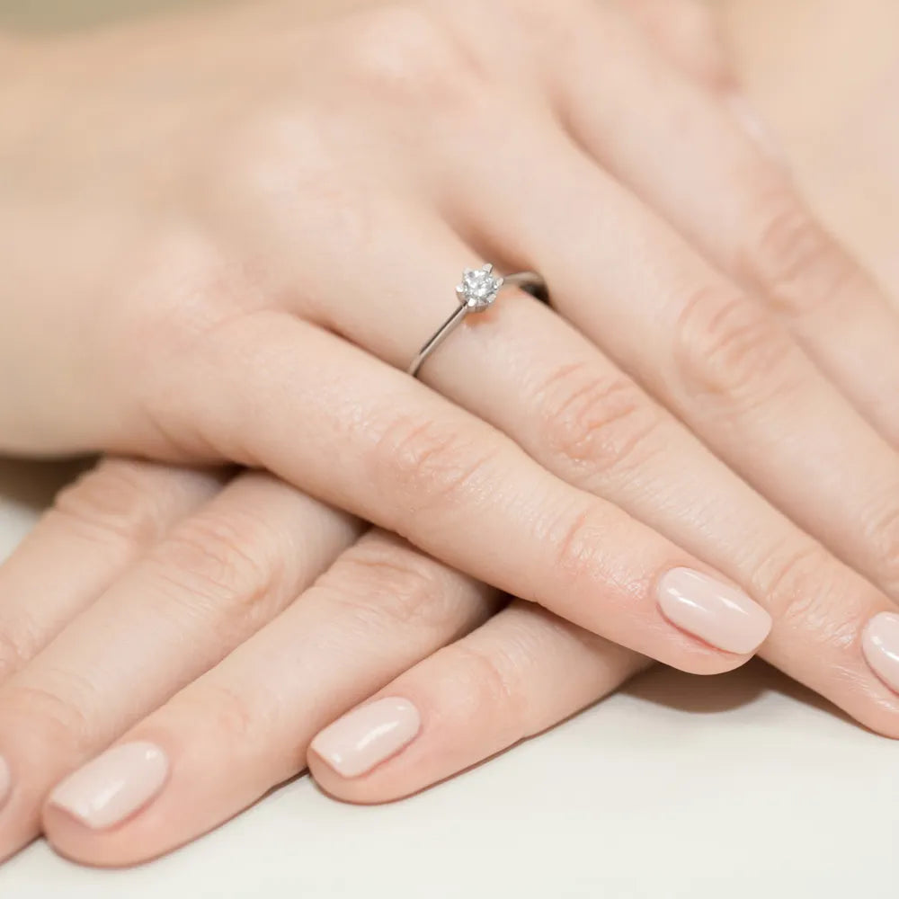 zlatý-prsteň-s-diamantom-0-23ct-w0387-diw-01
