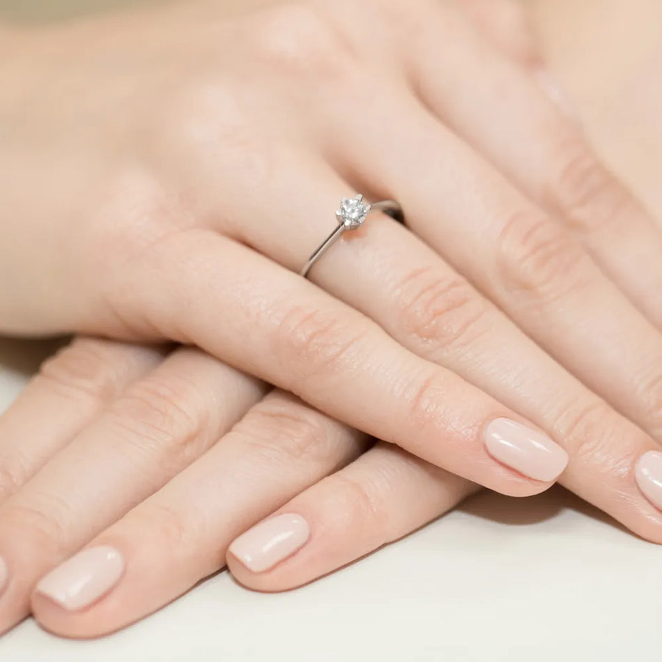 zlatý-prsteň-s-diamantom-0-23ct-w0387-diw-01