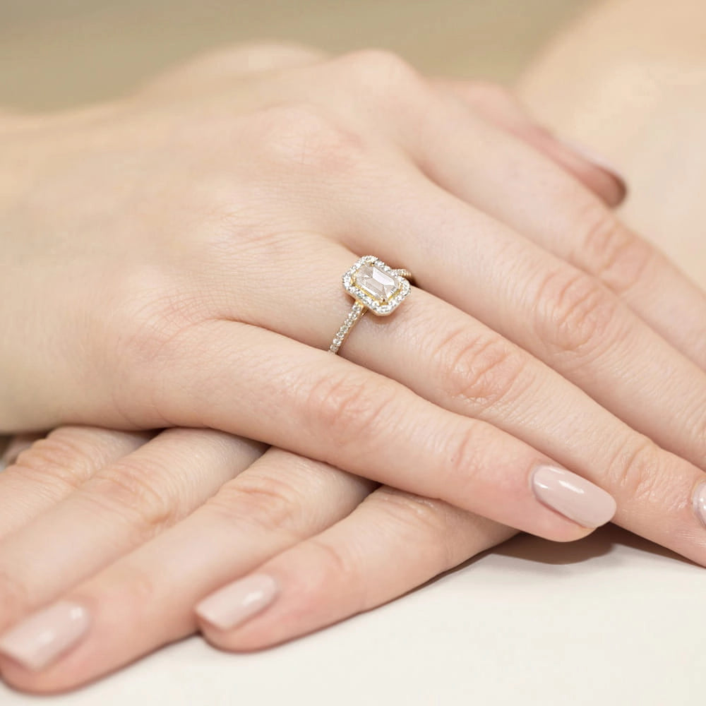 gold-ring-w0403-ldw-01