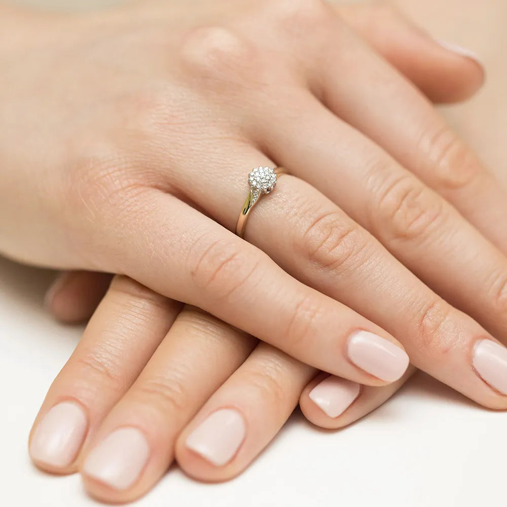 zlatý-prsteň-s-diamantmi-0-105ct-w0419-diw-01