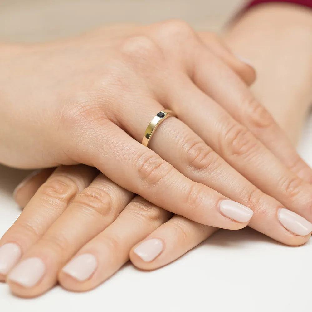 gold-ring-with-0-12ct-black-diamond-w0432-dib-01