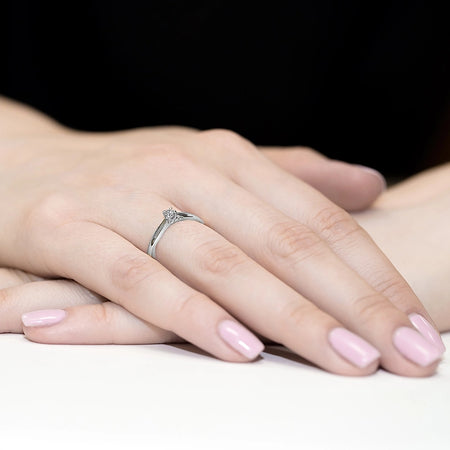 14k-gold-ring-with-zirconia-w045-585-c