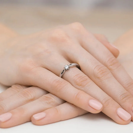 gold-ring-with-0-15ct-diamond-w0450-diw-02