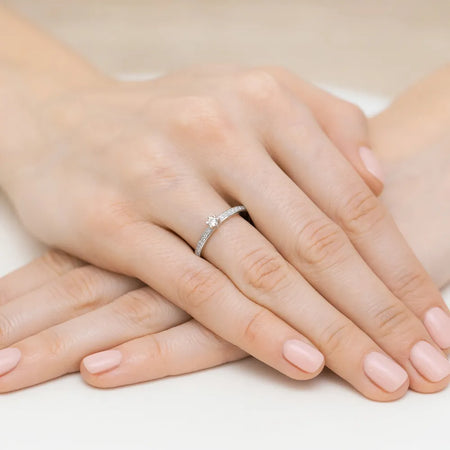 gold-ring-with-0-10ct-and-0-07ct-diamonds-w0459-diw-01