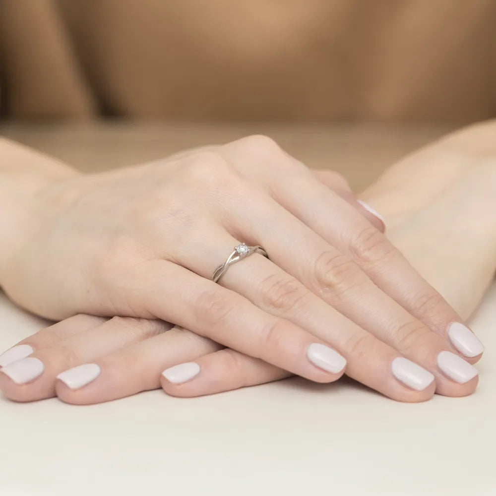 zlatý prsteň s diamantom 0,03 ct w0470-diw-01