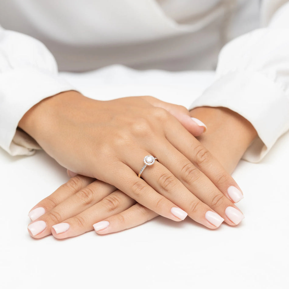 gold-ring-with-0-30ct-and-0-224ct-diamonds-w0477-ldw-01