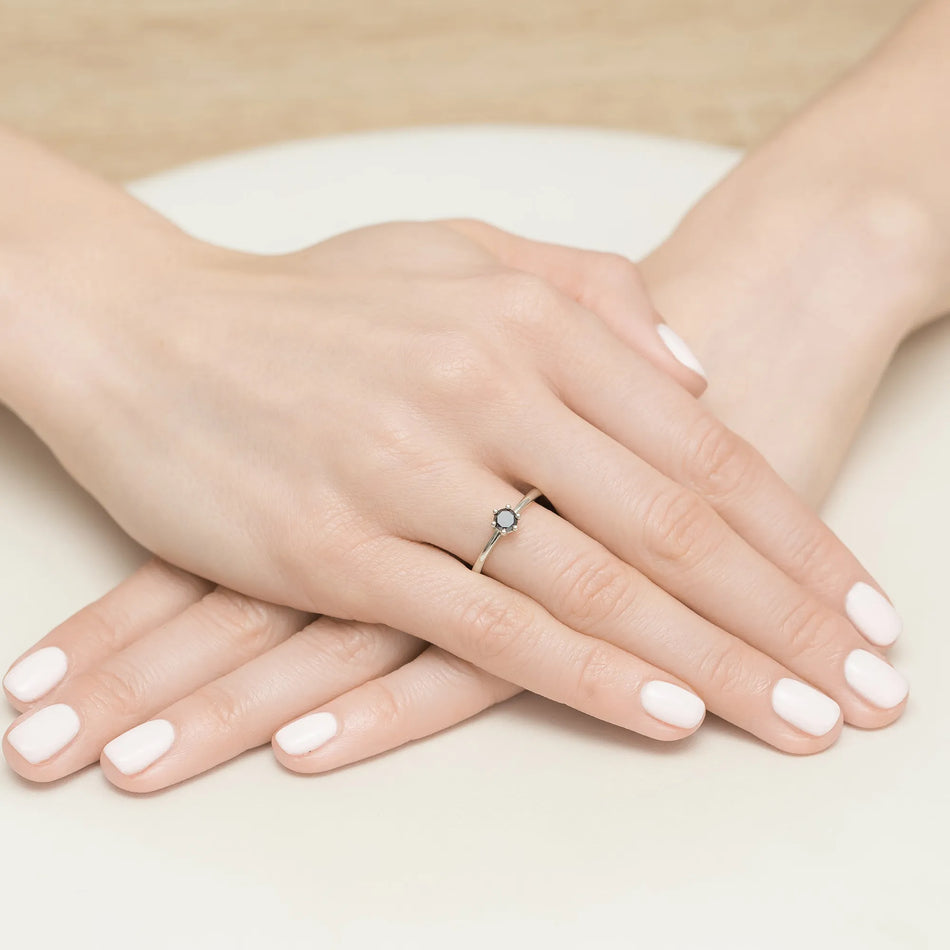 zlatý-prsteň-s-0-30ct-čiernym-diamantom-w0496-dib-01