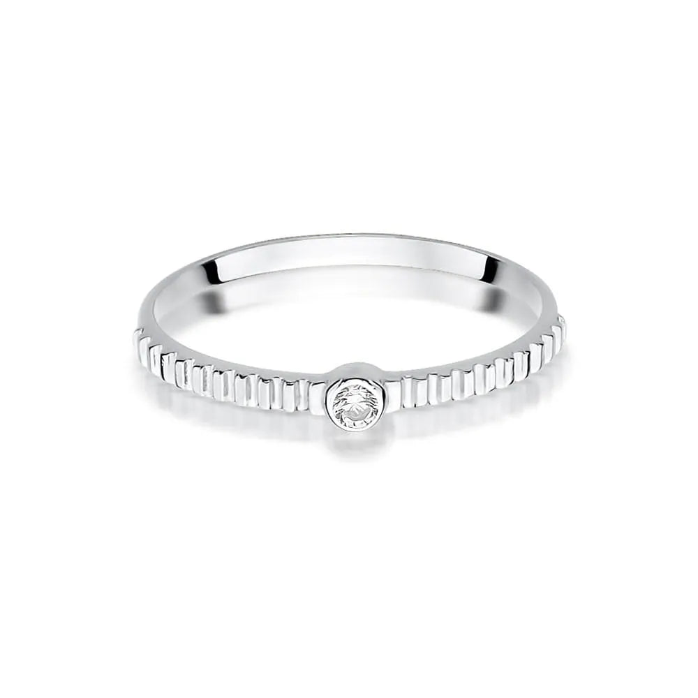 zlatý-prsteň-s-diamantom-0-04ct-w0512-diw-01