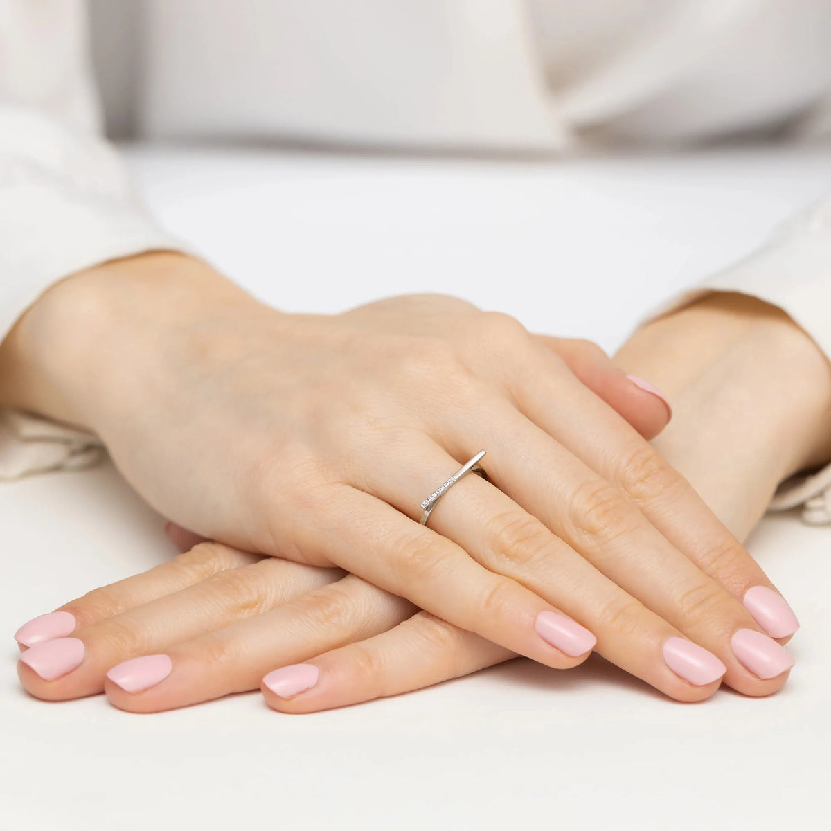 gold-ring-with-0-025ct-diamonds-w0537-diw-01