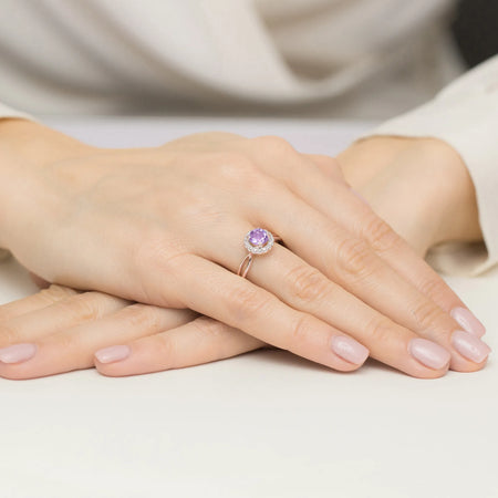 gold-ring-with-0-90ct-amethyst-and-0-08ct-diamonds-w0538-amv-01