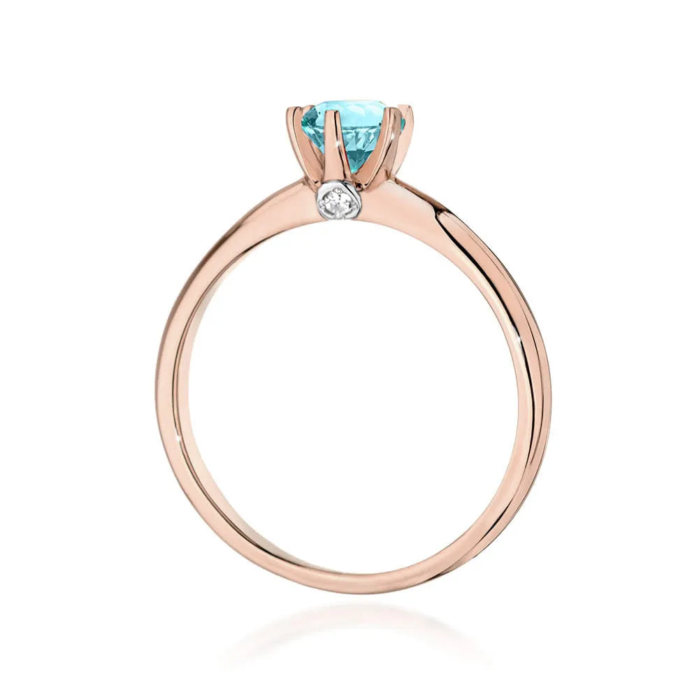 gold-ring-with-topaz-and-diamonds