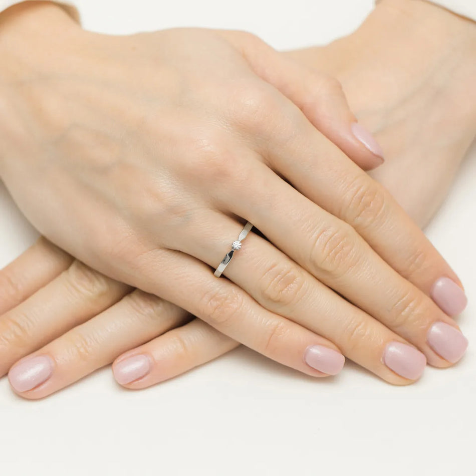 zlatý prsteň s diamantom 0,04 ct w0561-diw-01
