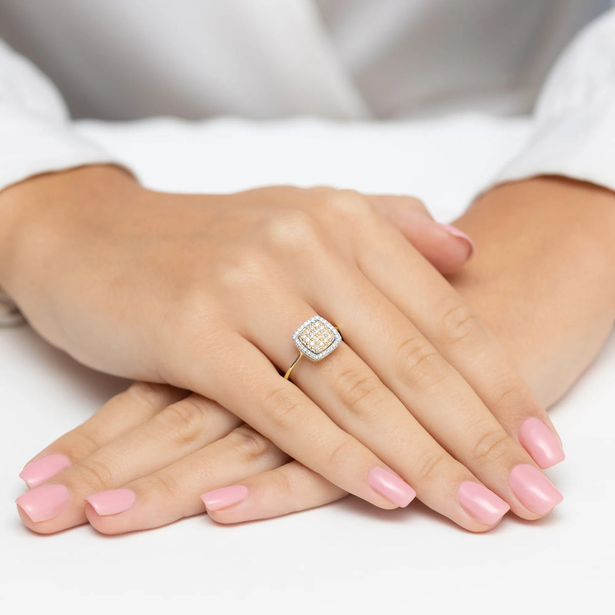 zlatý prsteň s diamantmi 0,278 ct w0568-diw-01