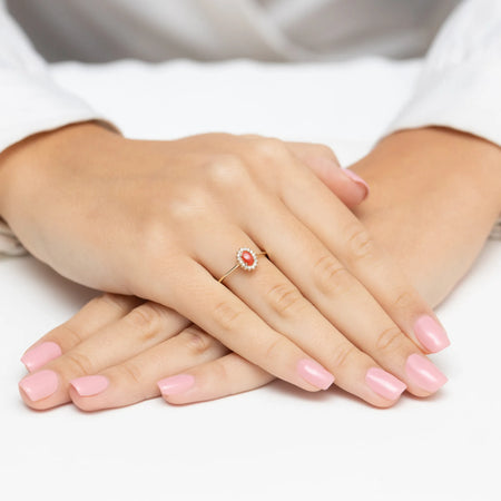 gold-ring-with-0-20ct-coral-and-0-08ct-sideline-diamonds-w0569-cor-01