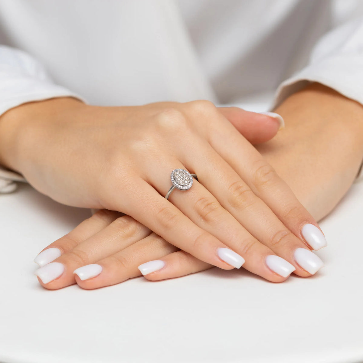 gold-ring-with-0-20ct-diamonds-w0570-diw-01