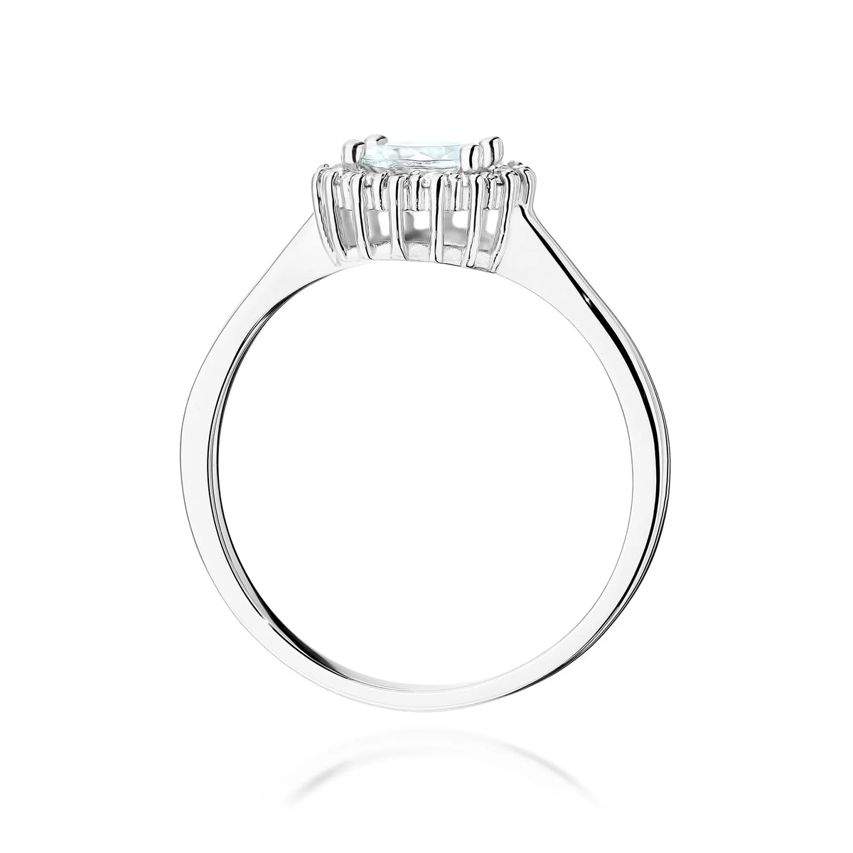 gold-ring-060ct-white-sapphire-and-diamonds-flower