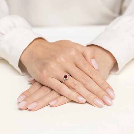 zlatý-prsteň-kvet-s-0-60ct-granátem-a-diamantmi-w0603-gar-01