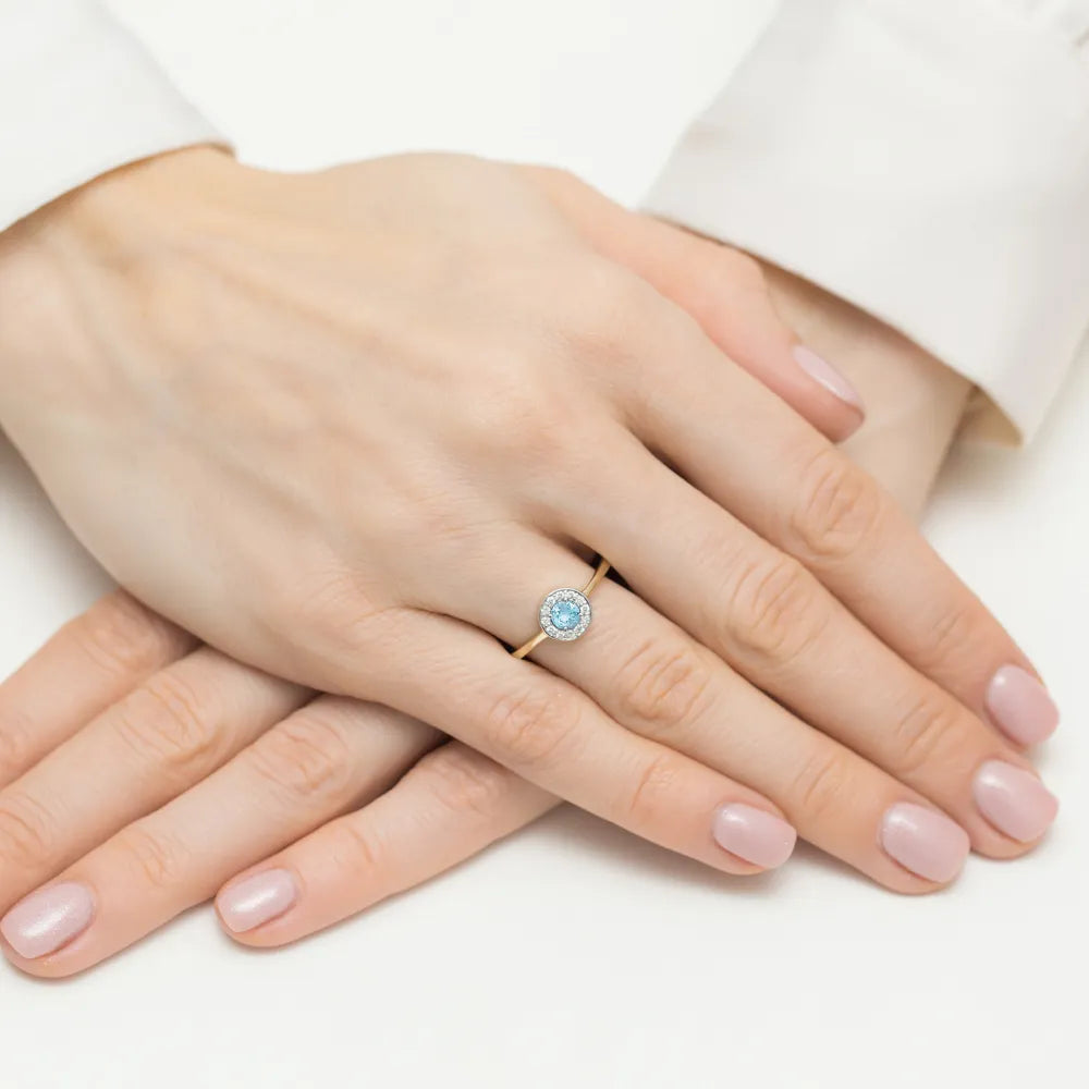 zlatý prsteň s 0,25 ct topásom a 0,103 ct diamantmi w0616-tob-01
