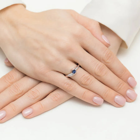 gold-ring-with-0-30ct-sapphire-and-0-058ct-diamonds-w0618-sab-01