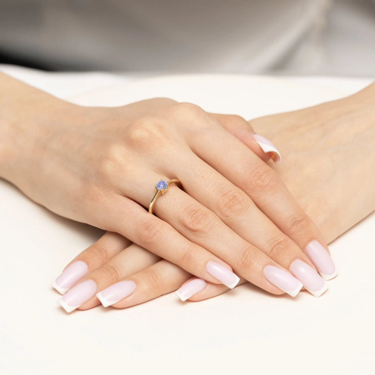 zlatý-prsteň-s-0-50ct-tanzanit-w0656-tap-01