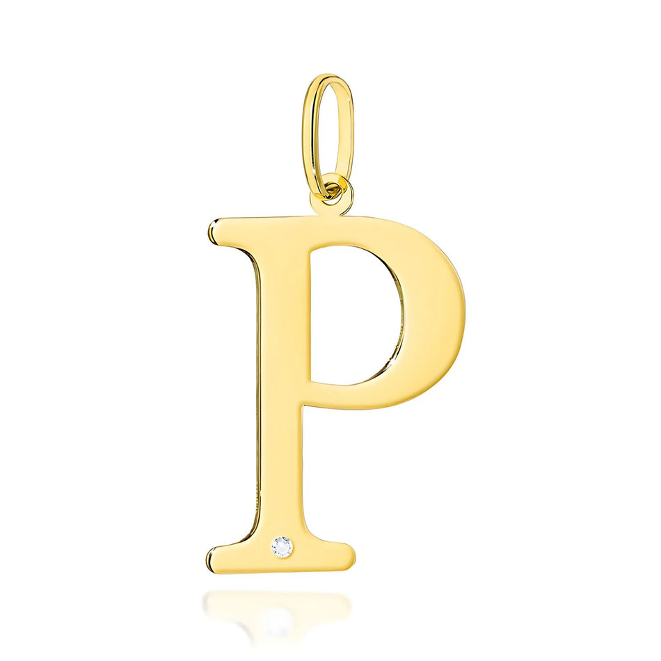Veľký prívesok zo žltého zlata s iniciálou „P“ a diamantom