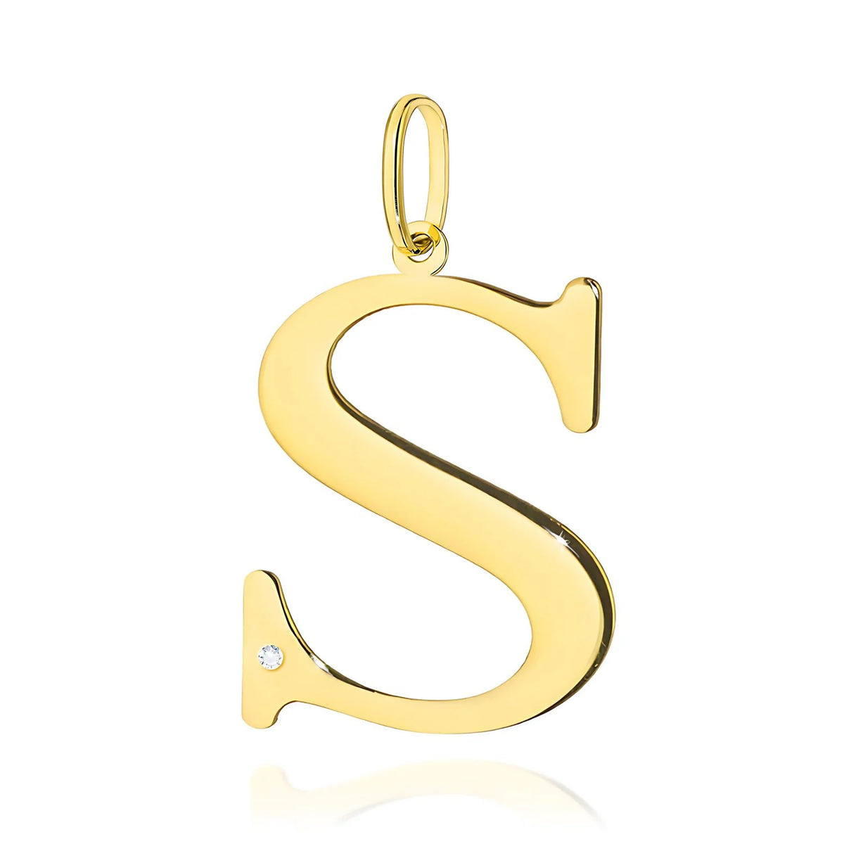 Veľký prívesok zo žltého zlata s iniciálou „S“ a diamantom
