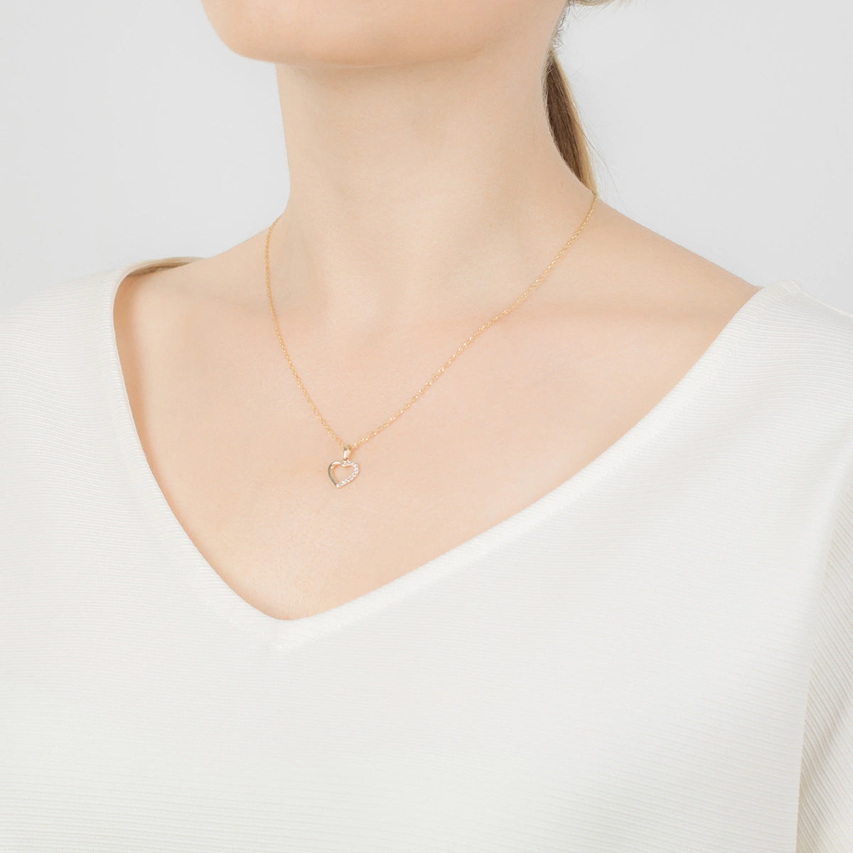 gold-pendant-with-zirconia-heart-z010-585