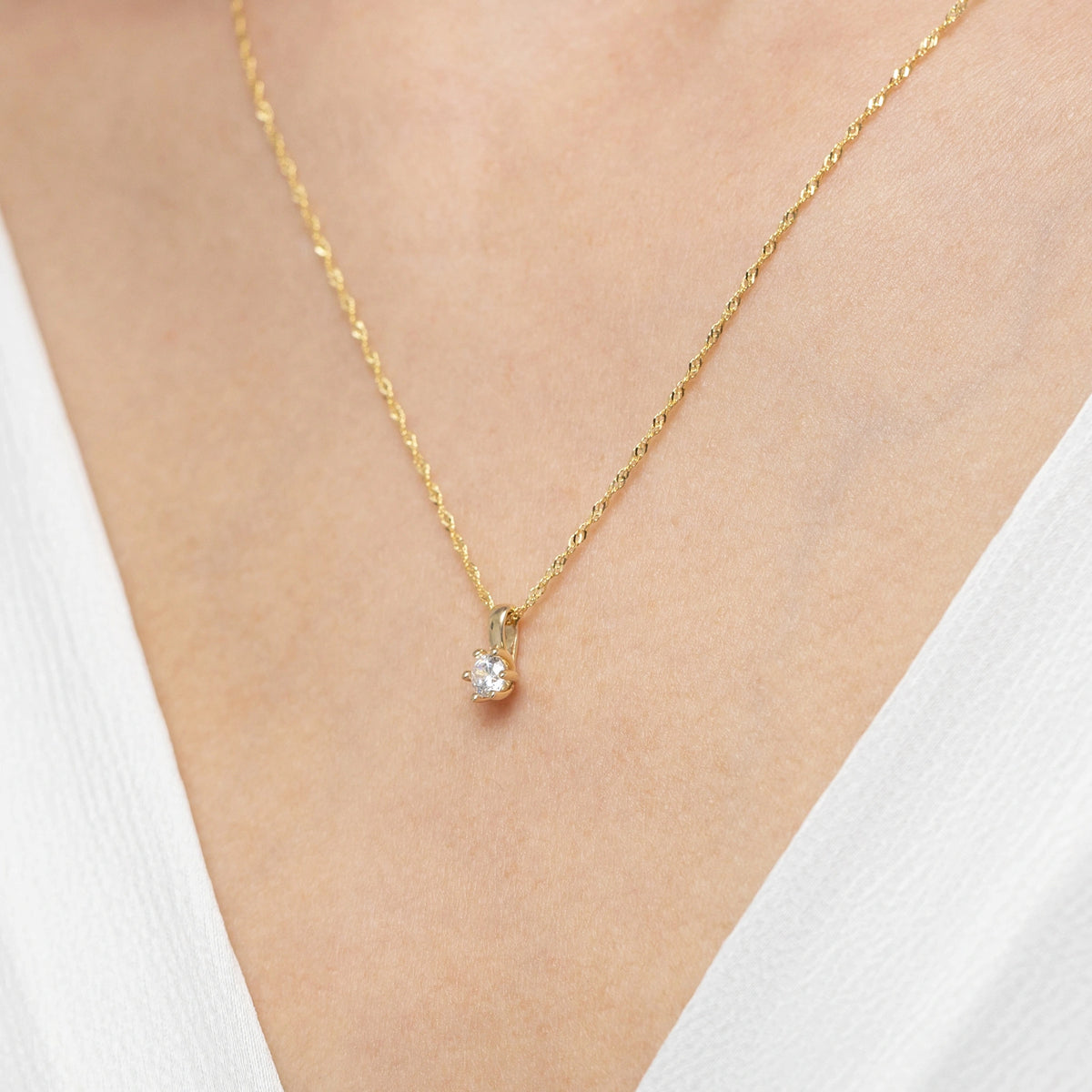zlatý-prívesok-s-diamantom-0-15ct-z0222-diw-04