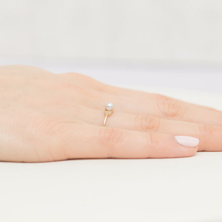 Gold 14K(585) delicate ring with pearl and zirconia. Order gift for mother, girlfriend or fiancee.