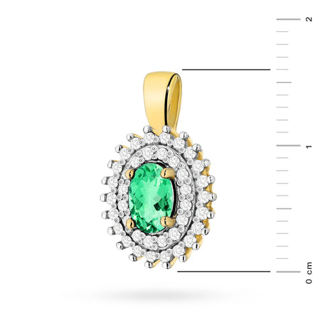 Prívesok vyrobený zo 14K (585) zlata. Stredný smaragd 0,40 ct obklopený 39 diamantmi 0,19 ct. Jedinečný darček pre ňu. Náš obchod ponúka retiazky, prstene alebo náramky.