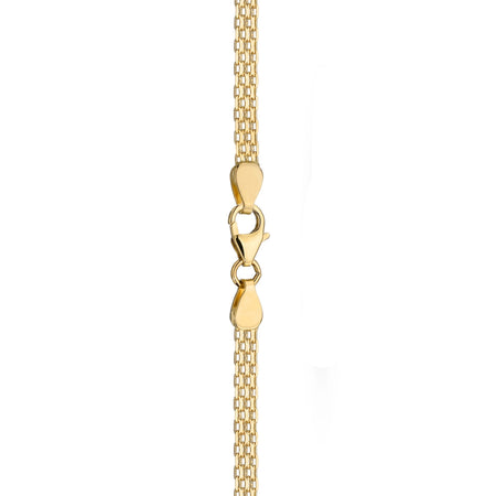 This 14-carat gold chain with a anchor weave is an exclusive accessory. Perfect for a gift.