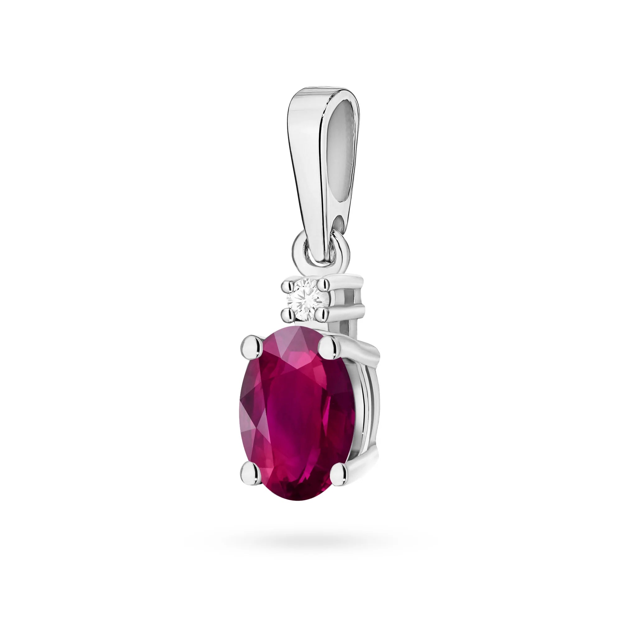 White gold pendant with Oval Rhodolite and diamond