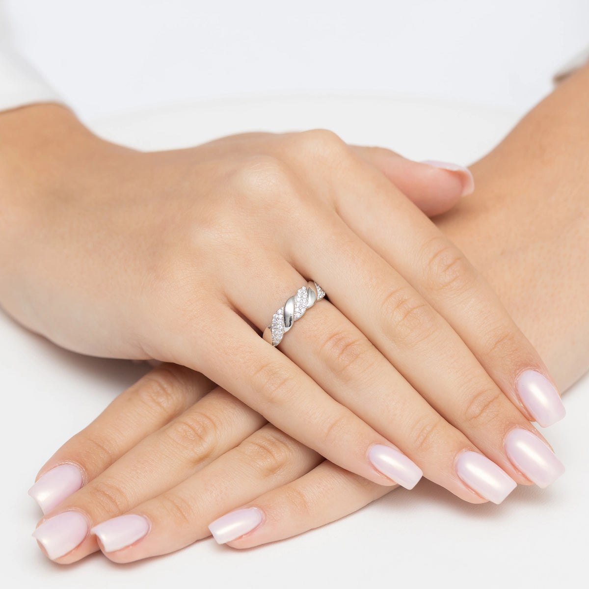 strieborný prsteň so zirkónom up025-925-bs